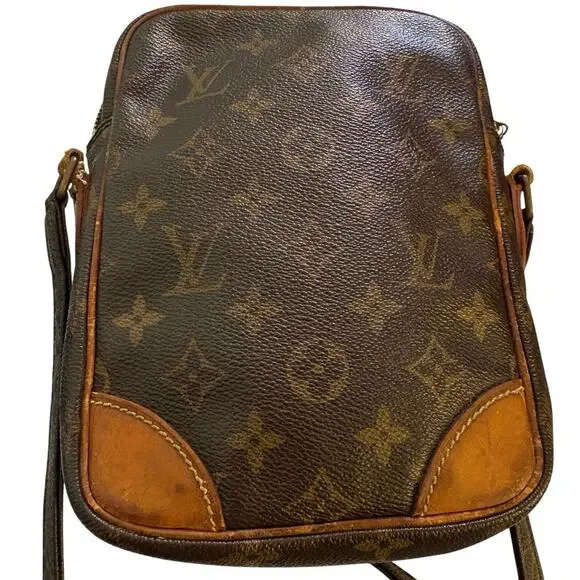 Louis Vuitton Vintage Monogram Amazon Bag. Authenticated. - Picture 3 of 16